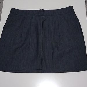 Beautiful mini skirt in light denim-like material